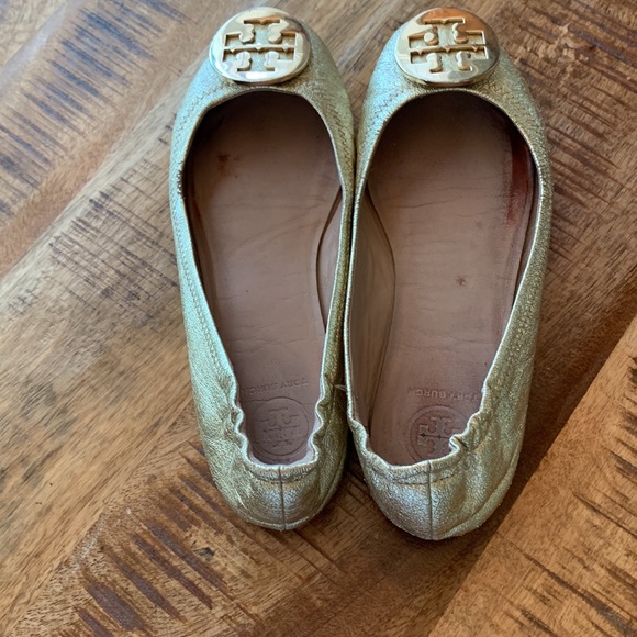 Tory Burch ballet flats. Gold metallic. - Picture 7 of 9